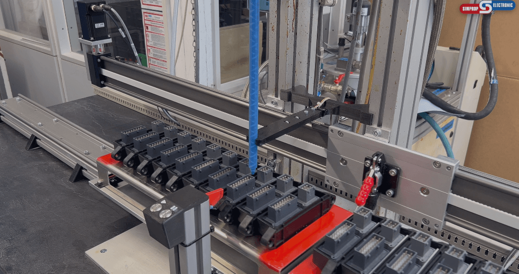 Tự động hóa quy trình đổ keo (potting) bằng phần mềm điều khiển robot của igus